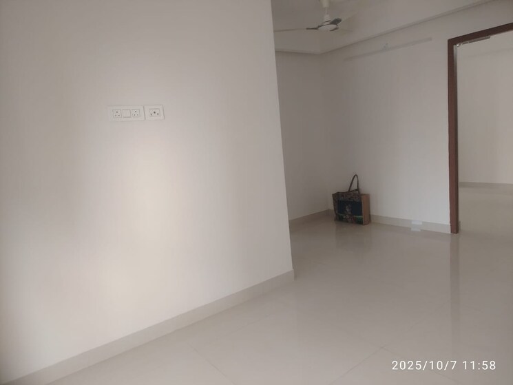 Room, worli 2 Bedroom 550 Sq.Ft. Apartment In Worli Mumbai 9368075