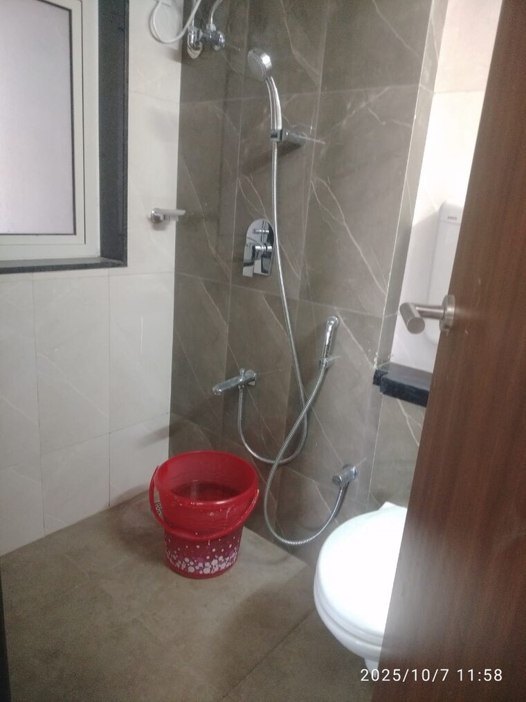 Bathroom, worli 2 Bedroom 550 Sq.Ft. Apartment In Worli Mumbai 9368075