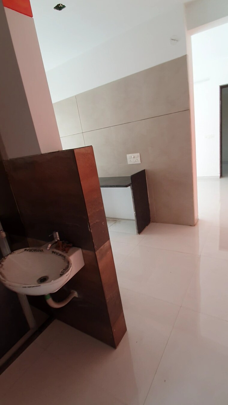 Bathroom, dream-sky 1 Bedroom 700 Sq.Ft. Apartment In Ulwe Navi Mumbai 9368096