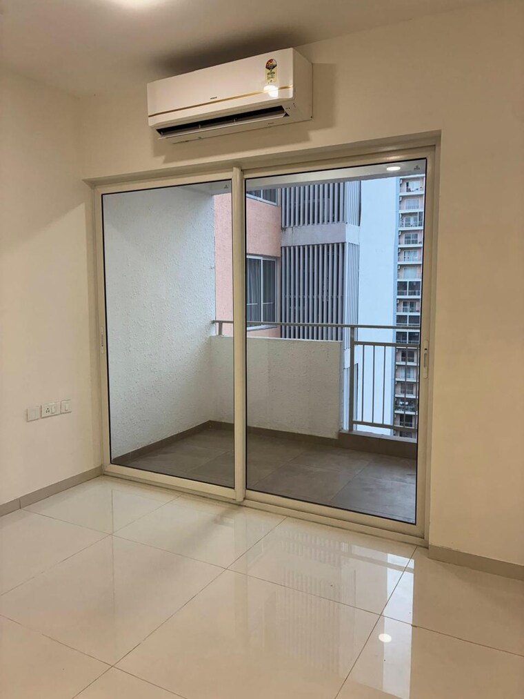 Room, shapoorji-pallonji-joyville-gurgaon 2 Bedroom 734 Sq.Ft. Apartment In Sector 102 Gurgaon 9368103