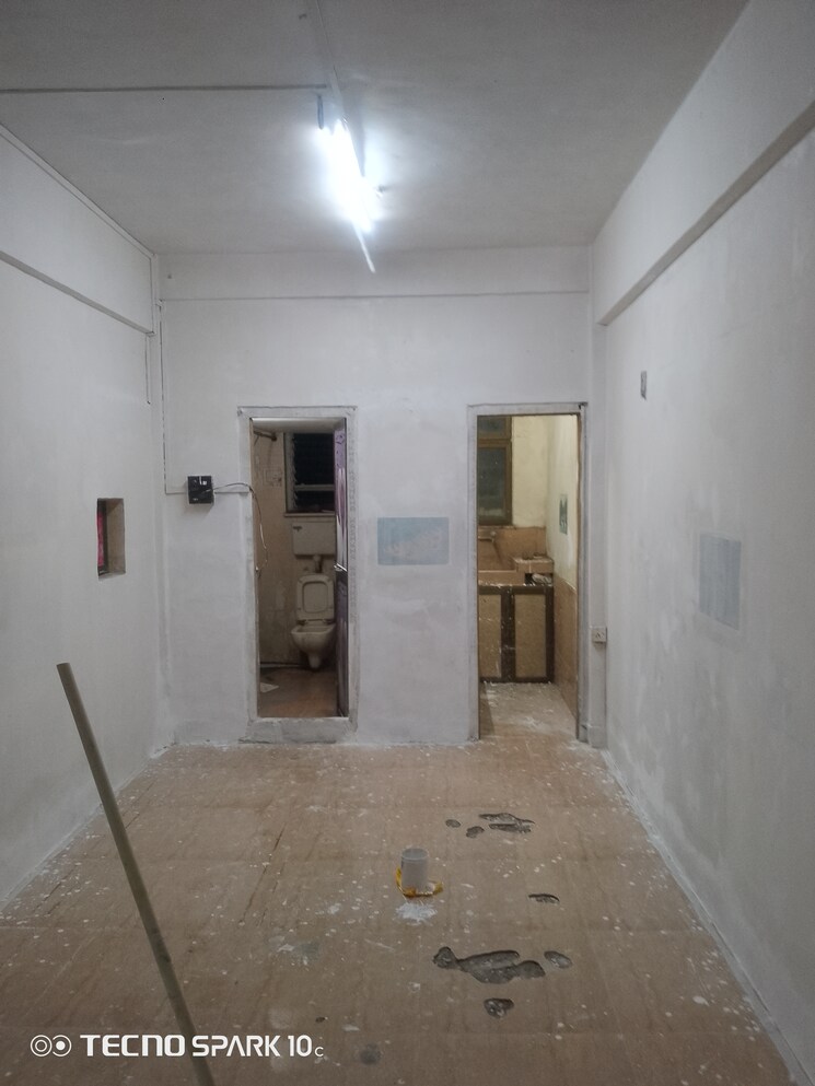 undefined, puja-casa-apartments Commercial Showroom 750 Sq.Ft. In Pali Hill Mumbai 9368133