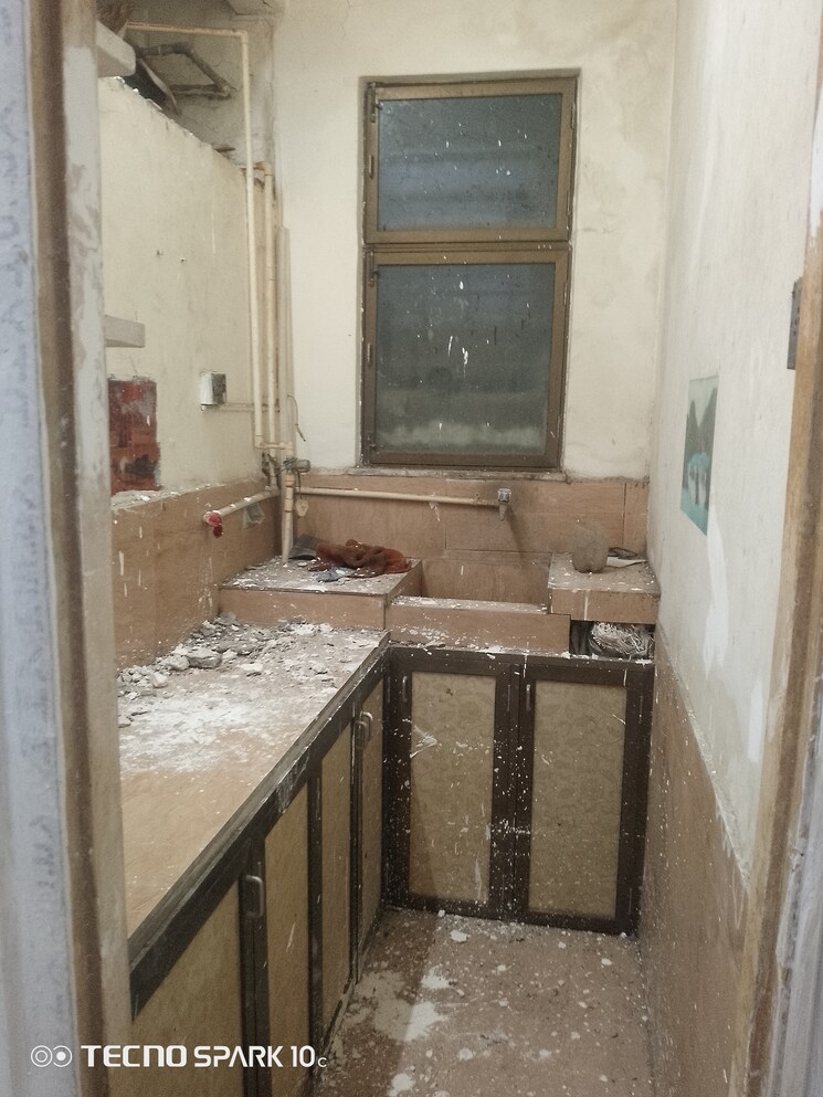 Kitchen, puja-casa-apartments Commercial Showroom 750 Sq.Ft. In Pali Hill Mumbai 9368133