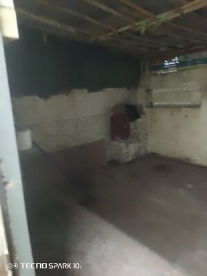 Room in  Showroom at Puja Casa Apartments, Pali Hill – for Rent