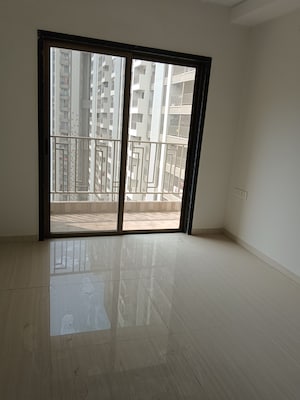 Room in 2 BHK Apartment at Regency Anantam, Dombivli East – for Rent