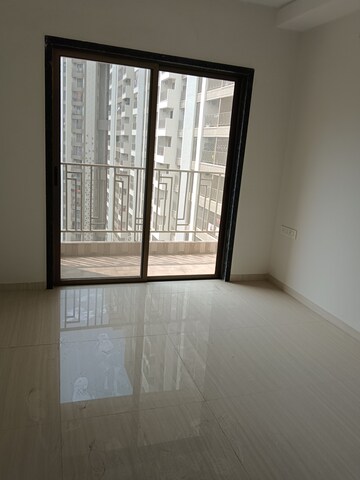 Room in 2 BHK Apartment at Regency Anantam, Dombivli East – for Rent