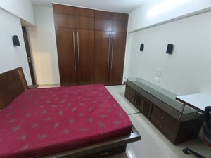 Bedroom in 2 BHK Apartment at PR Sushil, Santacruz West – for Rent