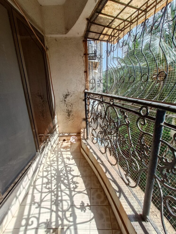 Balcony, pr-sushil 2 Bedroom 1100 Sq.Ft. Apartment In Santacruz West Mumbai 9368155