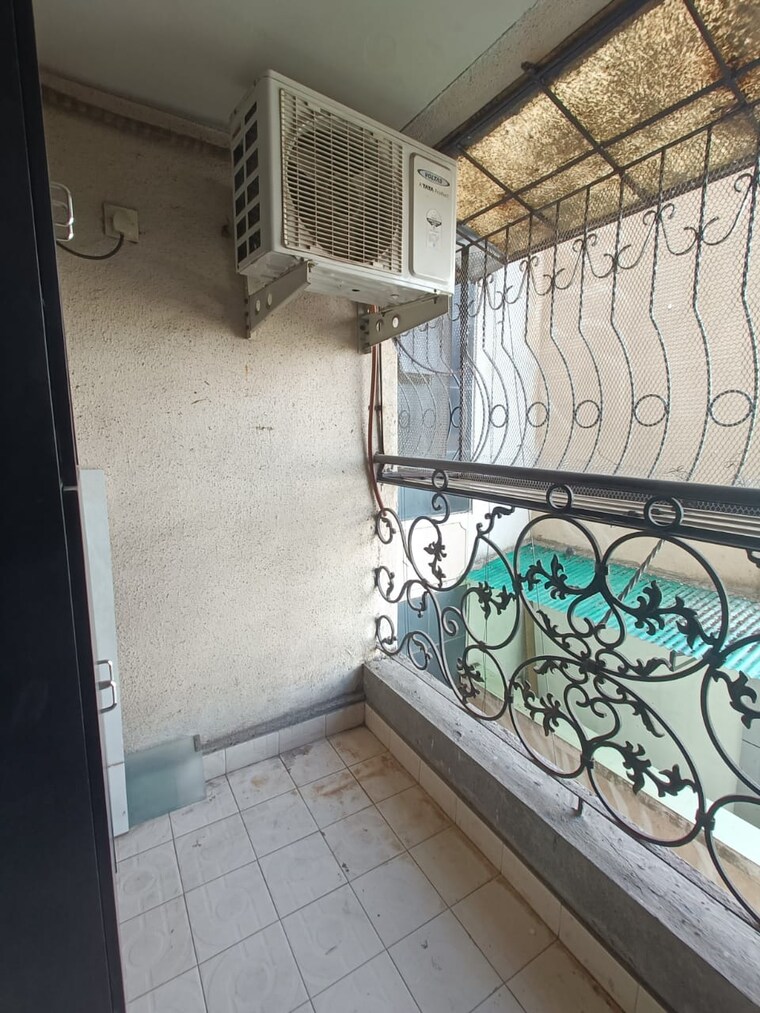 Balcony, pr-sushil 2 Bedroom 1100 Sq.Ft. Apartment In Santacruz West Mumbai 9368155