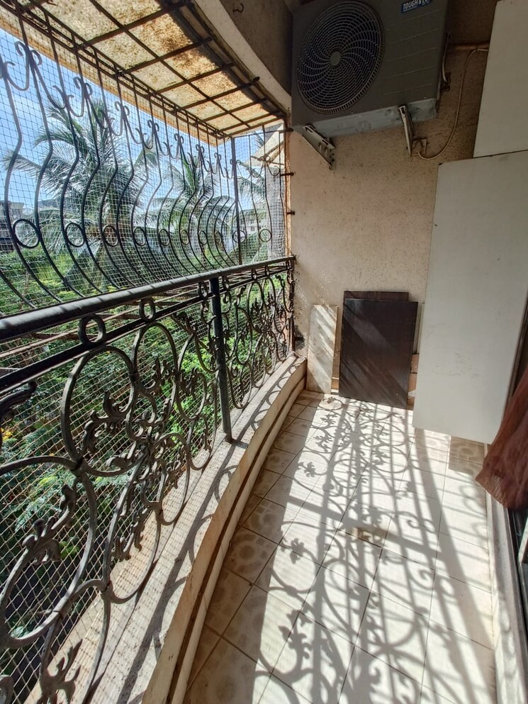 Balcony, pr-sushil 2 Bedroom 1100 Sq.Ft. Apartment In Santacruz West Mumbai 9368155