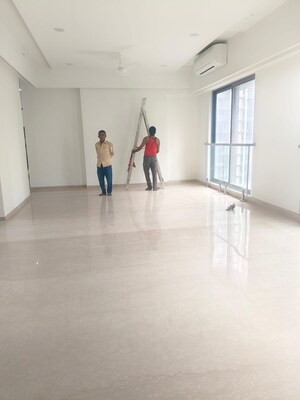 Room in 3 BHK Apartment at Adani Ten BKC, Bandra East – for Rent