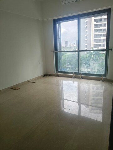 Room in 3 BHK Apartment at Adani Ten BKC, Bandra East – for Rent