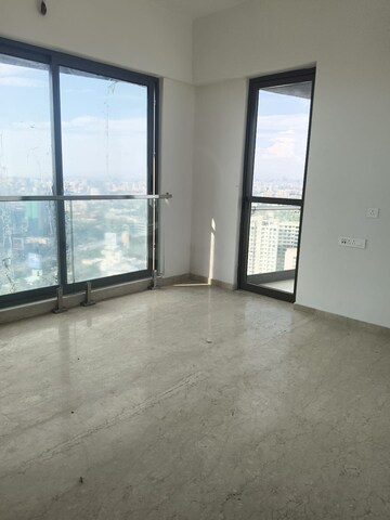 Room in 3 BHK Apartment at Adani Ten BKC, Bandra East – for Rent