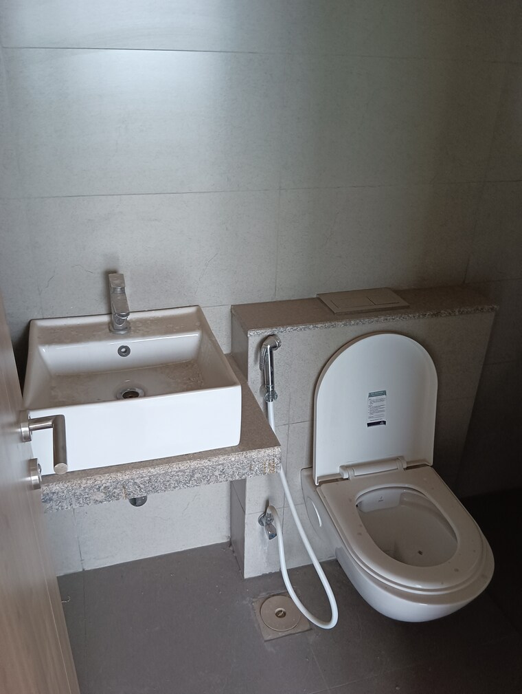 Bathroom, birla-vanya 2 Bedroom 729 Sq.Ft. Apartment In Kalyan West Thane 9368193