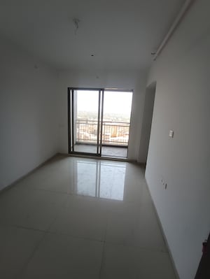 Room in 2 BHK Apartment at Seasons Orchid, Kalyan West – for Rent