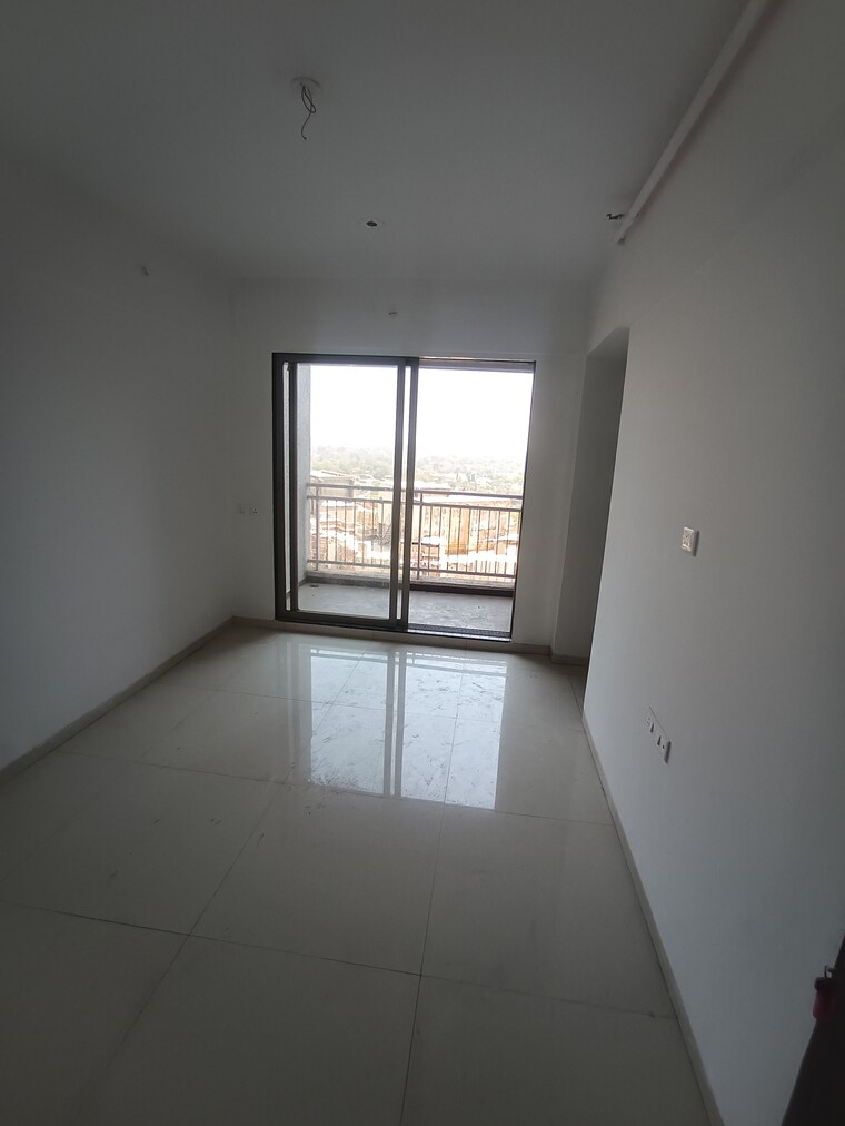 Room, seasons-orchid 2 Bedroom 660 Sq.Ft. Apartment In Kalyan West Thane 9368210