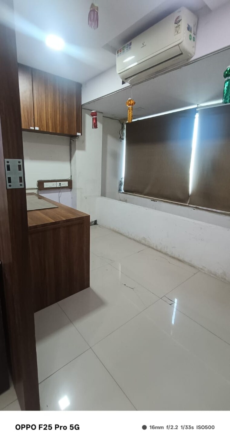 Team Area, malad west Commercial Office Space 320 Sq.Ft. In Malad West Mumbai 9368215
