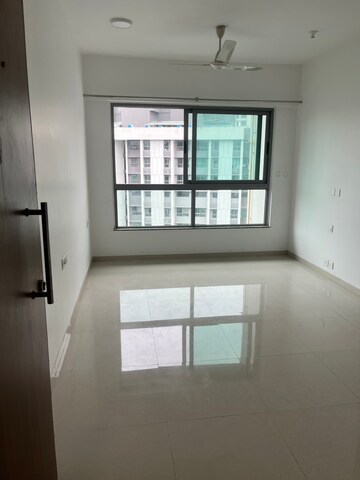 2 BHK Apartment For Rent in Kalpataru Immensa D, Kolshet Industrial Area