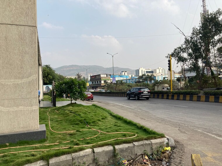 Garden, emperia-c2 Commercial Office Space 949 Sq.Ft. In Turbhe Navi Mumbai 9368207