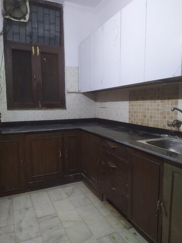 Kitchen in 2.5 BHK Builder Floor at Chittaranjan Park – for Rent