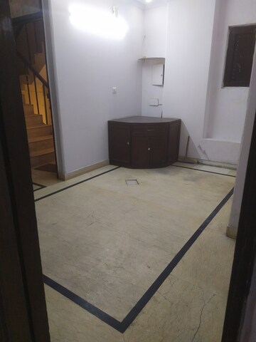 Living Room in 2.5 BHK Builder Floor at Chittaranjan Park – for Rent