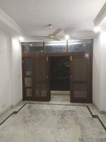 2.5 BHK + Pooja Room 1300 Sq.Ft. Builder Floor in Chittaranjan Park 