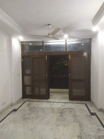 2.5 BHK Builder Floor For Rent in Chittaranjan Park