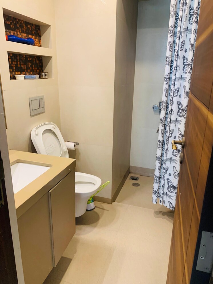 Bathroom, hiranandani-annora 3 Bedroom 1292 Sq.Ft. Apartment In Hiranandani Estate Thane 9368247