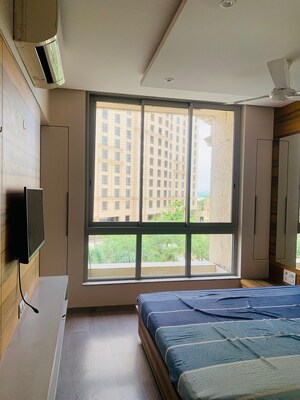 Bedroom in 3 BHK Apartment at Hiranandani Annora, Hiranandani Estate – for Rent