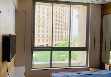 Bedroom in 3 BHK Apartment at Hiranandani Annora, Hiranandani Estate – for Rent
