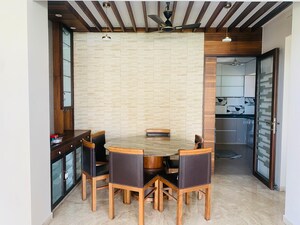 Team Area in 3 BHK Apartment at Hiranandani Annora, Hiranandani Estate – for Rent