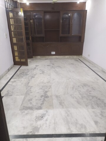 Living Room in 2.5 BHK Builder Floor at Chittaranjan Park – for Rent