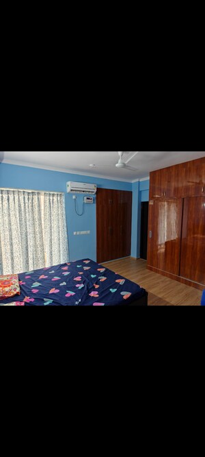 Bedroom in 3.5 BHK Apartment at Amrapali Crystal Homes, Sector 76 – for Rent