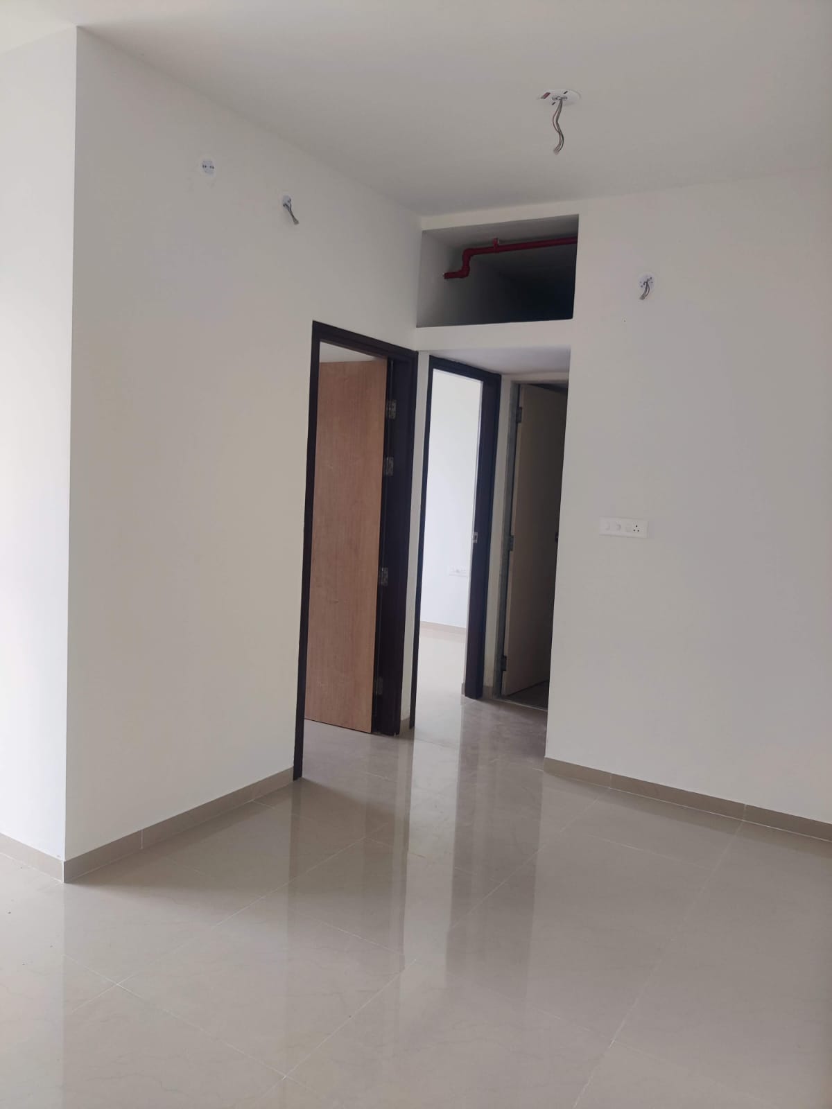 2 BHK Apartment For Rent in L&T Crescent Bay T2