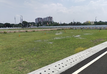 Plot Area in 3 BHK Independent House at Thaiyur – for Sale