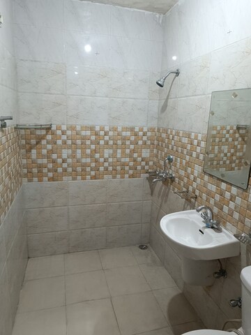 Bathroom in 2 BHK Builder Floor at Satish Golden Enclave, Lohgarh – for Rent