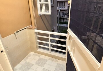 Balcony in 3 BHK Builder Floor at SS The Lilac, Sector 49 – for Rent