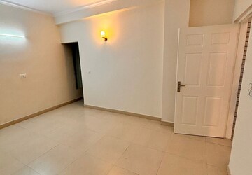 Room in 3 BHK Builder Floor at SS The Lilac, Sector 49 – for Rent