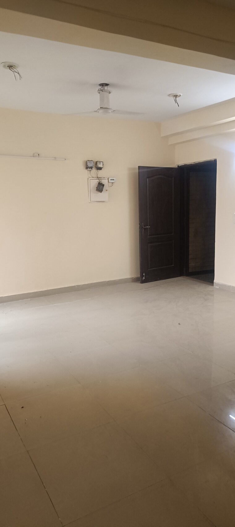 Room, gardenia-golf-city 3 Bedroom 1350 Sq.Ft. Apartment In Sector 75 Noida 9368286