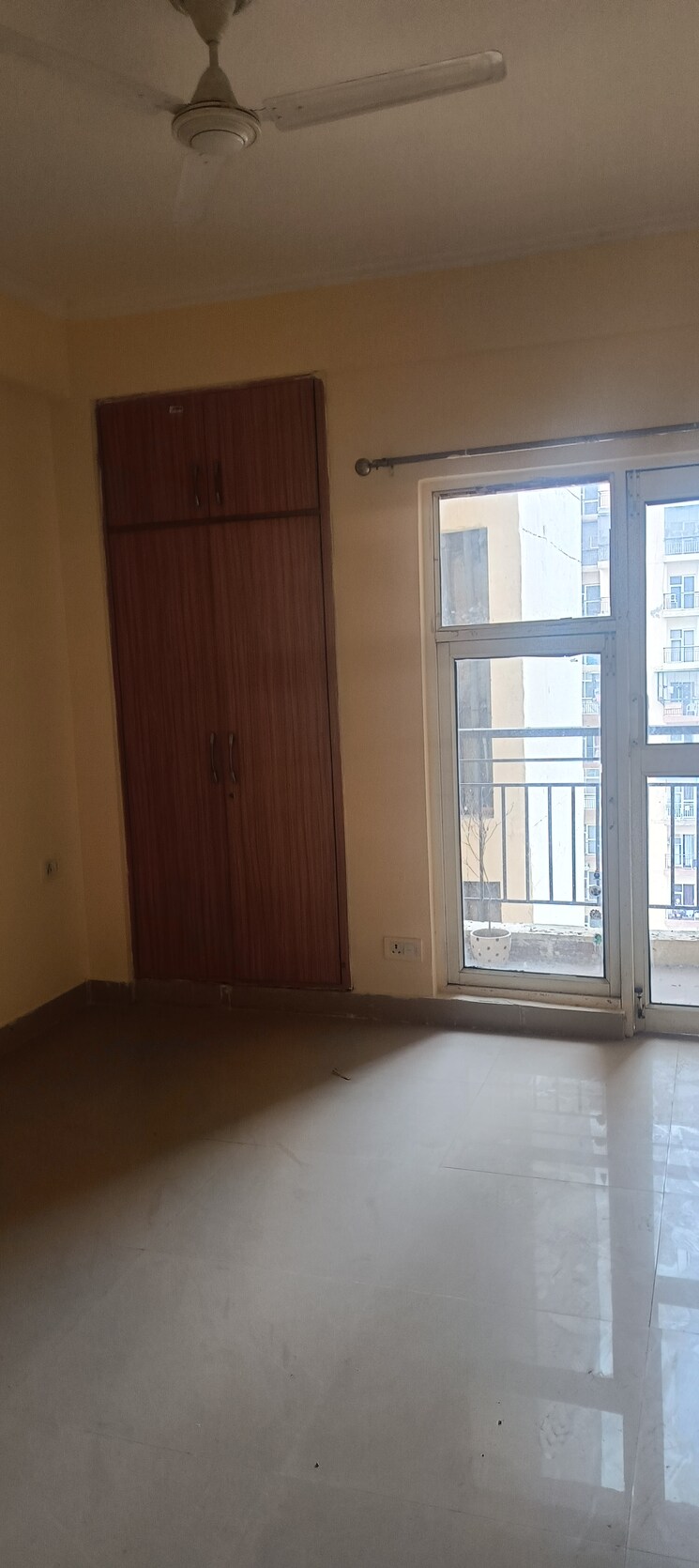 Room, gardenia-golf-city 3 Bedroom 1350 Sq.Ft. Apartment In Sector 75 Noida 9368286