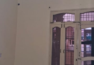 Building Lobby in 2.5 BHK Independent House at Sector 8 – for Rent