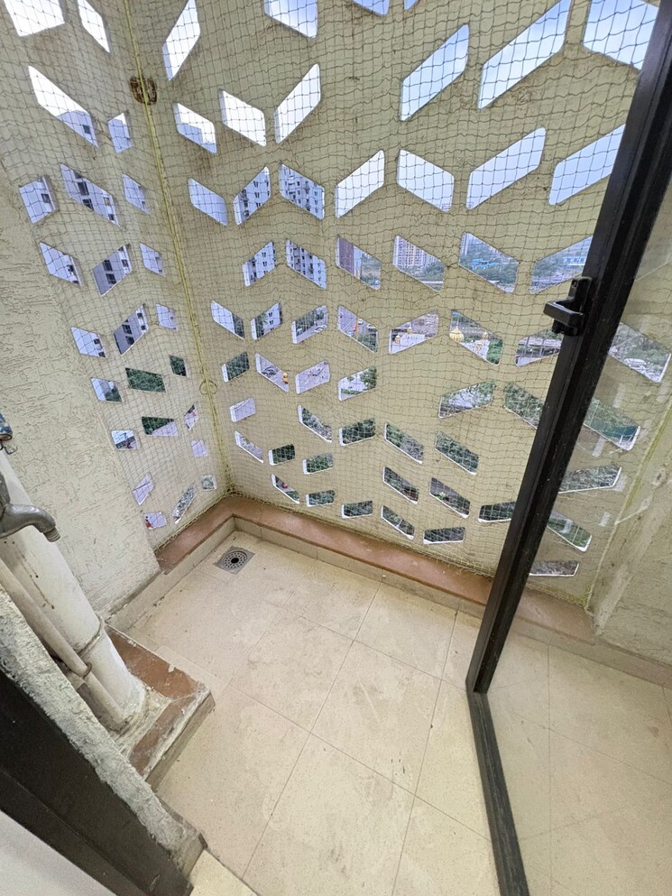 Balcony, lodha-palava-city-lakeshore-greens 2 Bedroom 734 Sq.Ft. Apartment In Dombivli East Thane 9368299