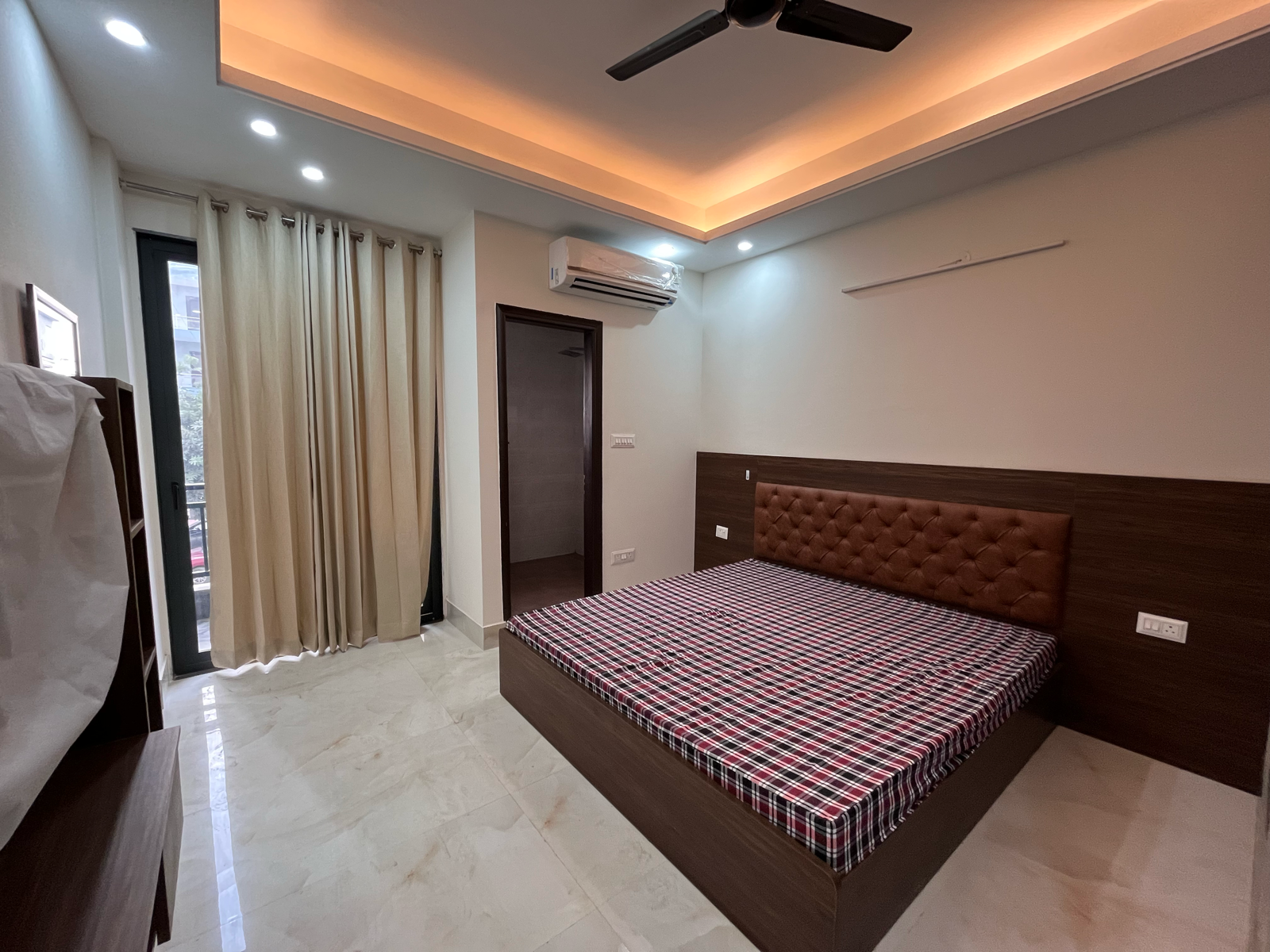2 BHK Builder Floor For Rent in Sector 43 Gurugram