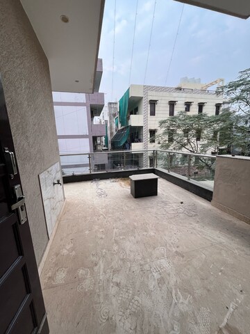 Kitchen in 3 BHK Builder Floor at Sector 45 – for Rent