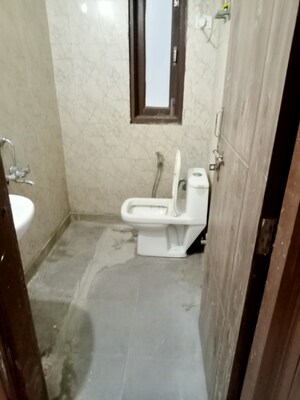 Bathroom in 1 BHK Builder Floor at Saket – for Rent
