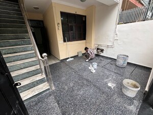 Living Room in 1.5 BHK Builder Floor at Ansal Sushant Lok I, Sector 43 – for Rent