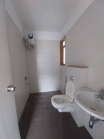 Bathroom in 1.5 BHK Apartment at Lodha Casa Rio, Dombivli East – for Sale