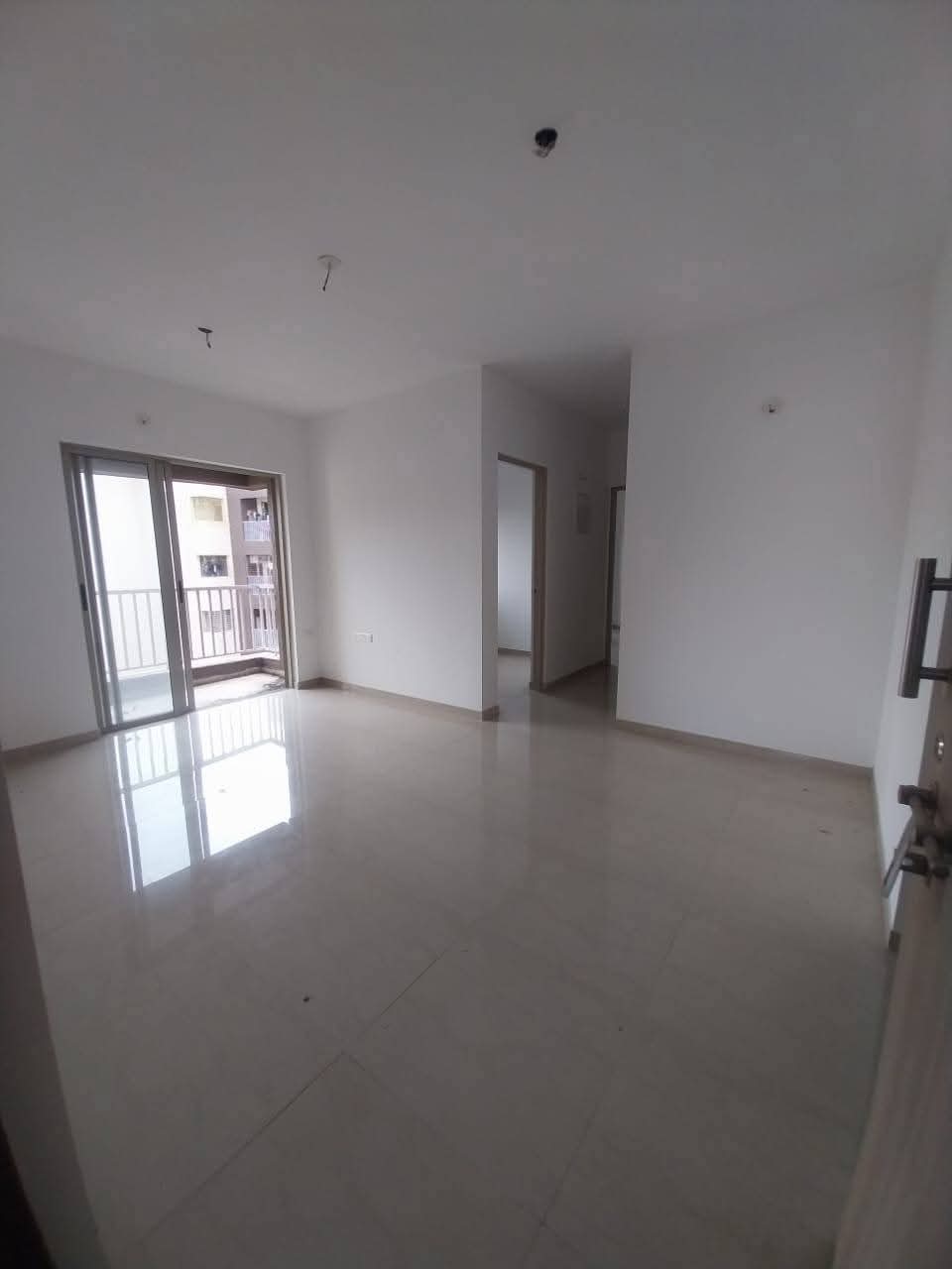 1.5 BHK + Pooja Room Apartment For Sale in Lodha Casa Rio