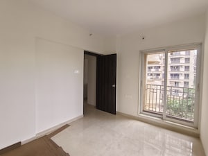 Room in 1 BHK Apartment at Shree Tirupati STG Signature Residency, Patlipada – for Rent