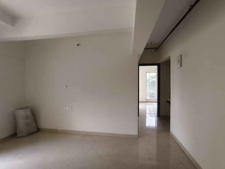 Room, shree-tirupati-stg-signature-residency 1 Bedroom 680 Sq.Ft. Apartment In Patlipada Thane 9368356