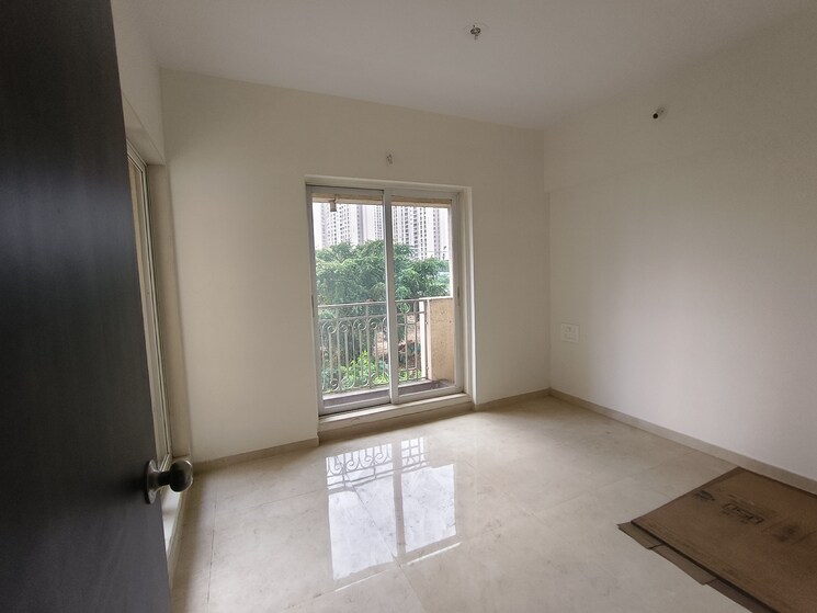 Room, shree-tirupati-stg-signature-residency 1 Bedroom 680 Sq.Ft. Apartment In Patlipada Thane 9368356